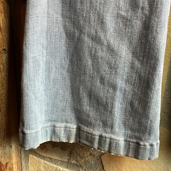 Paige Genevieve 1” Hem Distressed Jeans 🫶 - Picture 16 of 16